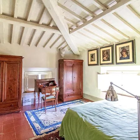 Rey Bugallo Villa Crespina