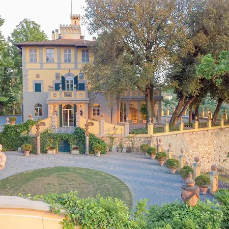 Rey Bugallo Villa