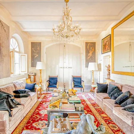 Rey Bugallo Villa *