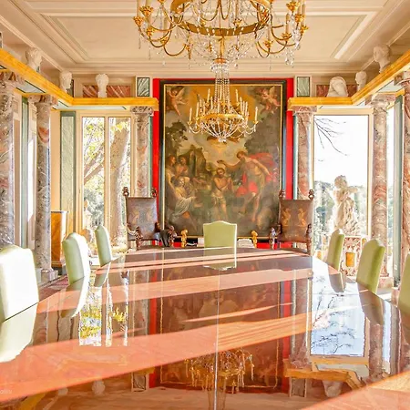 Rey Bugallo Villa *
