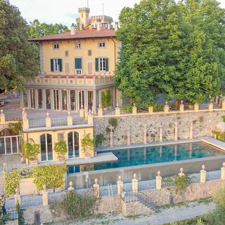 Rey Bugallo Villa